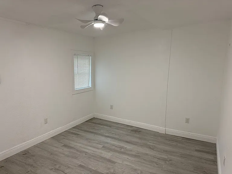1904 W Saint Louis St #1 — Photo 10