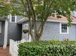 38 Munson Meeting Way APT B, Chatham, MA 02633