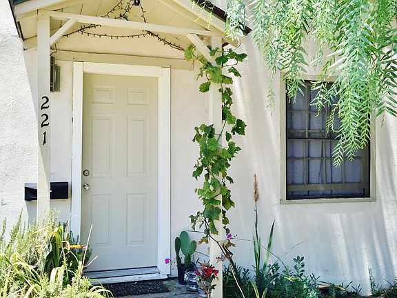 3rd image of 221 Casa St #A