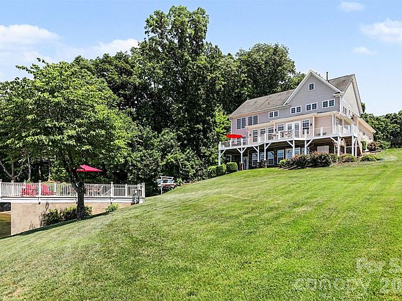 4th image of 678 Normandy Rd