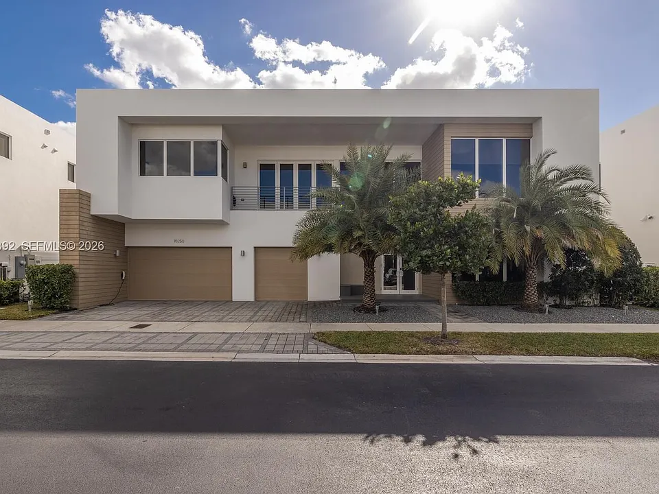 10250 NW 75th Ter