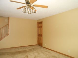 814 Sunset Dr, Lindsborg, KS 67456