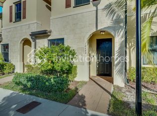 10489 W 33rd Way, Hialeah, FL 33018