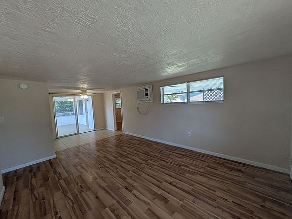 2nd image of 8 Donna St
