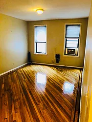 Rented by Royal House Realty, Inc.