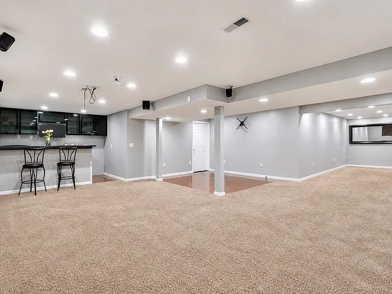 45149 Bartlett Dr — Photo 44