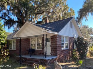 2616 Mossy Oaks Rd, Beaufort, SC 29902