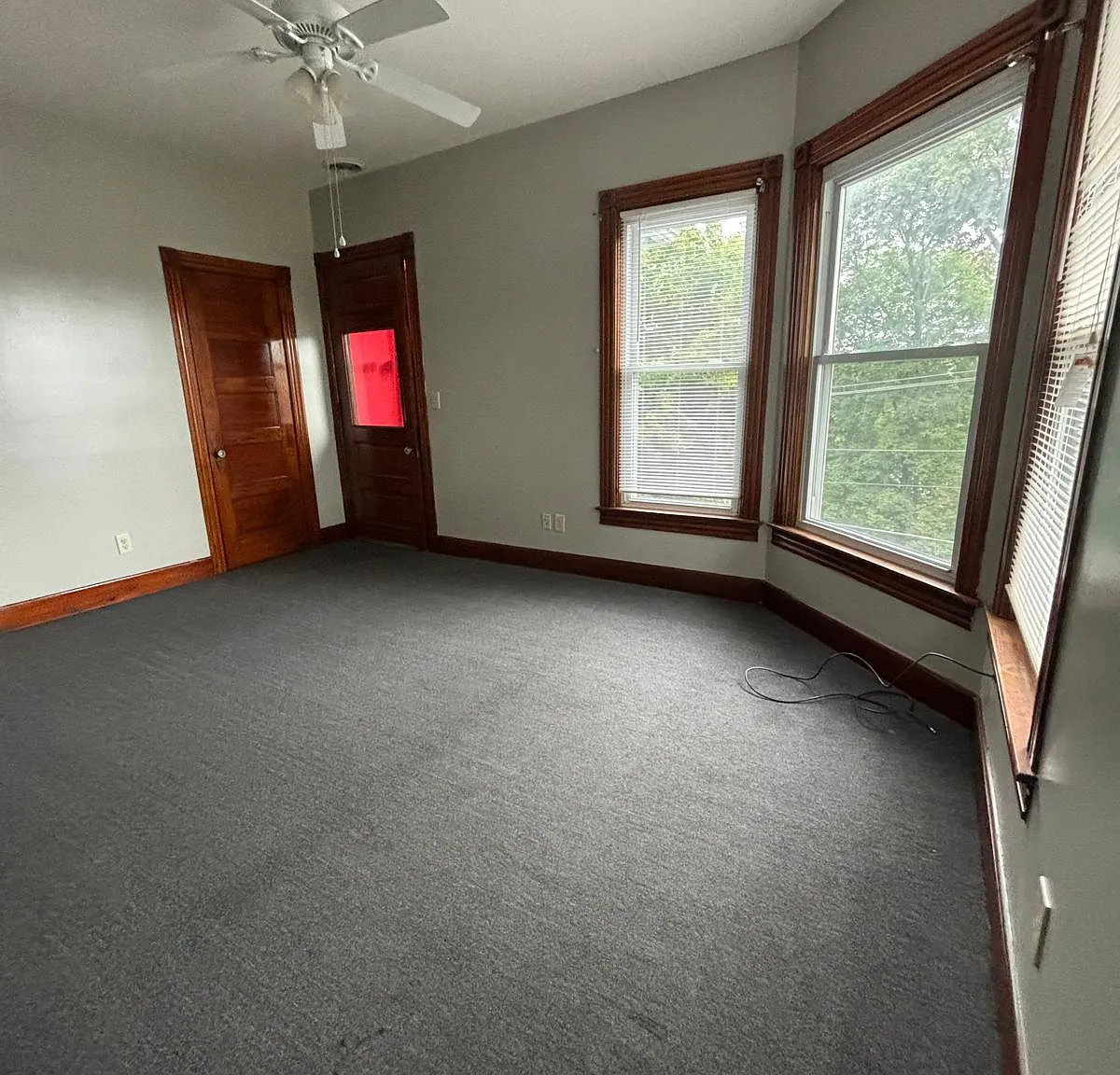3 bed, $1,800 — Photo 4