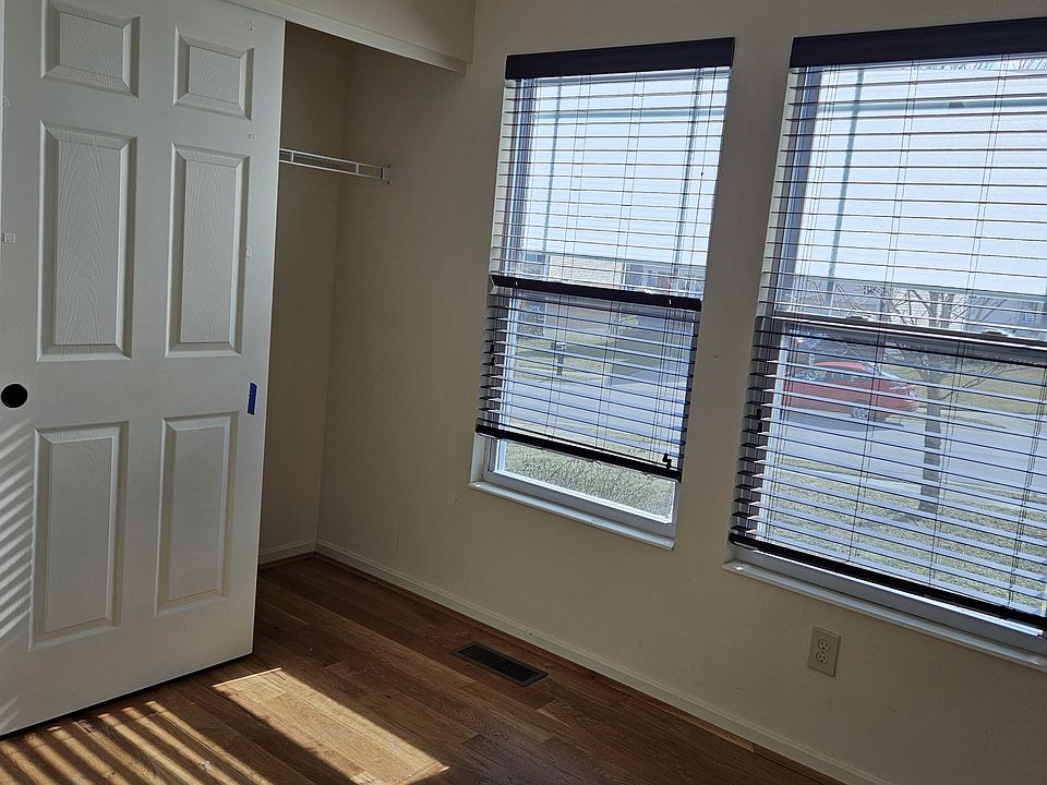 1st image of 3012 Alderbrook Dr