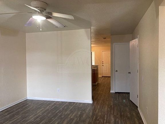 3rd image of 408 Justin Ln #B