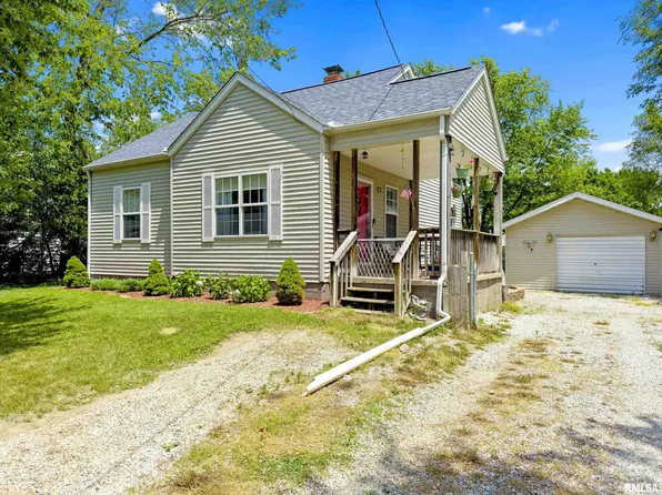 210 Albert St, Washington, IL 61571