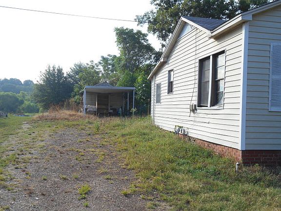2nd image of 206 Wall Dr