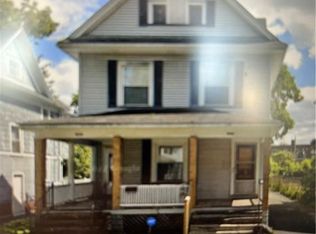 307 Cedarwood Ter, Rochester, NY 14609