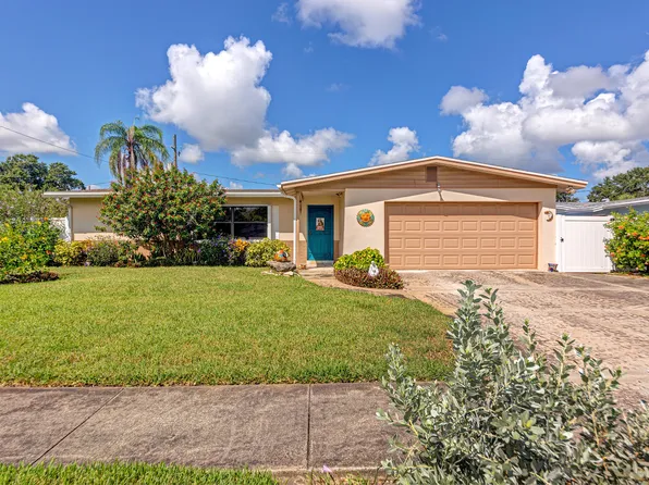 1635 Pluto St, Merritt Island, FL 32953