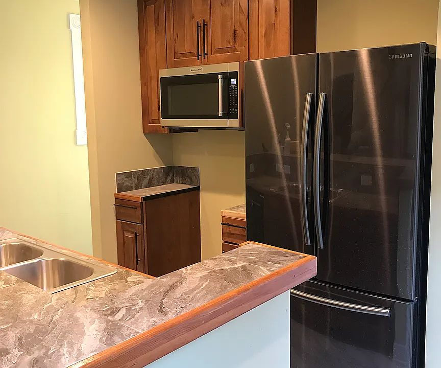 1st image of 1012 Park Ave APT 1