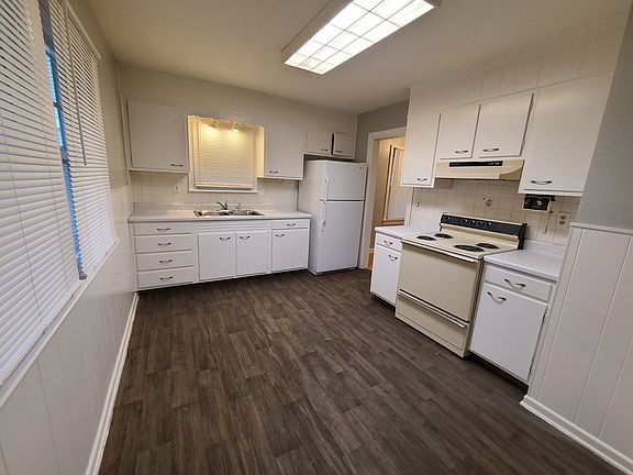 5th image of 1803 Ellen Dr