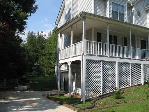 3rd image of 396 McKenzie Dr