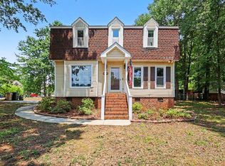 302 Hutchins Dr, Garner, NC 27529