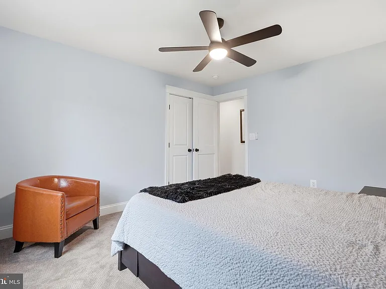 1227 Clagett Dr — Photo 34