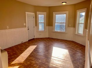 528 4th St APT 1, Fall River, MA 02721