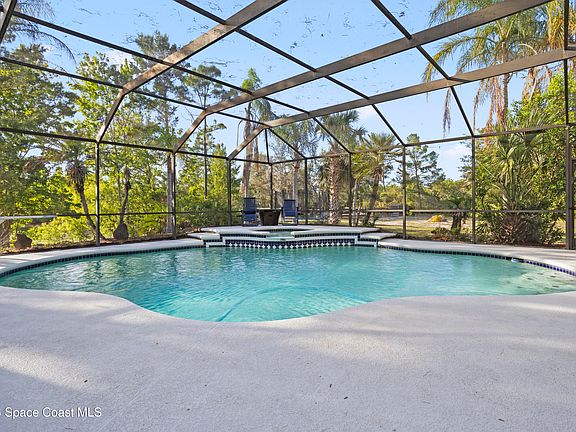 3rd image of 1140 Gallant Fox Way