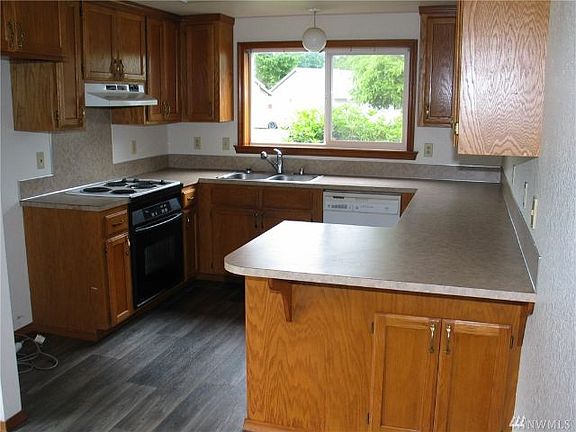 3rd image of 5601 SE Vincent Ct