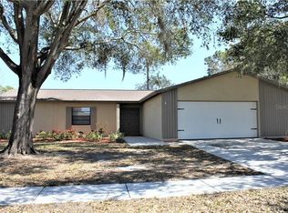 4024 Eastridge Dr, Valrico, FL 33596