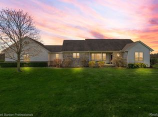 11353 Masters Rd, Riley, MI 48041