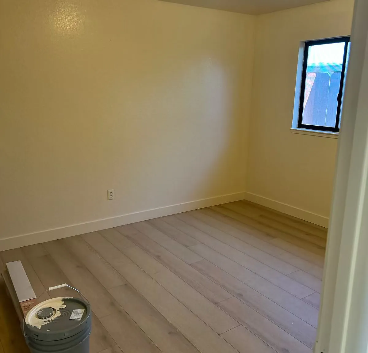 2 bed, 1000 sqft, $1,800 — Photo 4