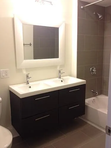 1032 W George St #1 — Photo 6