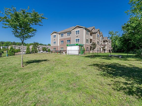 5th image of 145 Retreat Dr #209-111