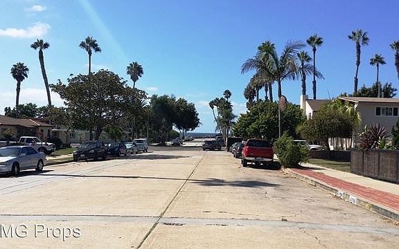 4th image of 4760 Bermuda Ave