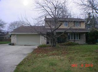 3052 Shannon Ln, Bay City, MI 48706