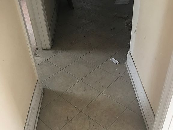 5th image of 6415 S Hermitage Ave