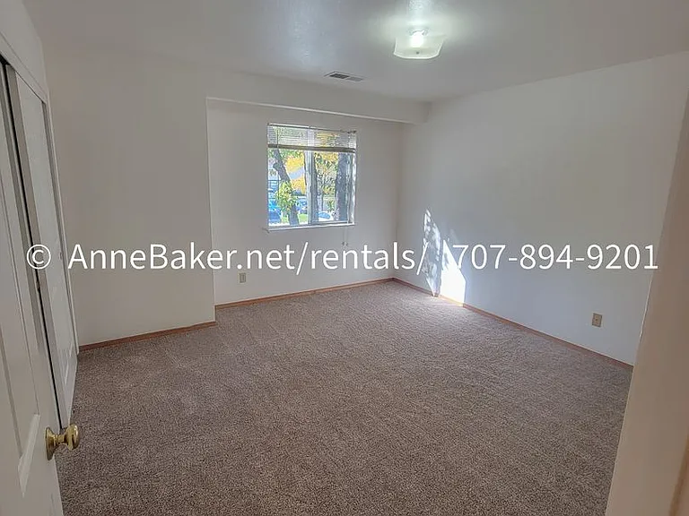 205 Elbridge Ave #G — Photo 16