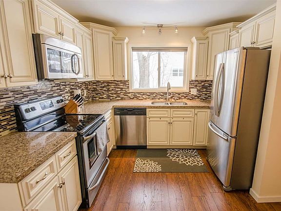 3rd image of 2213 Wilmington Dr
