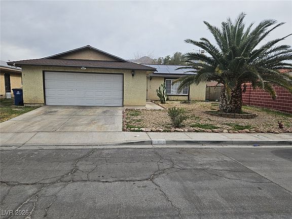 2nd image of 1814 Henson Ln