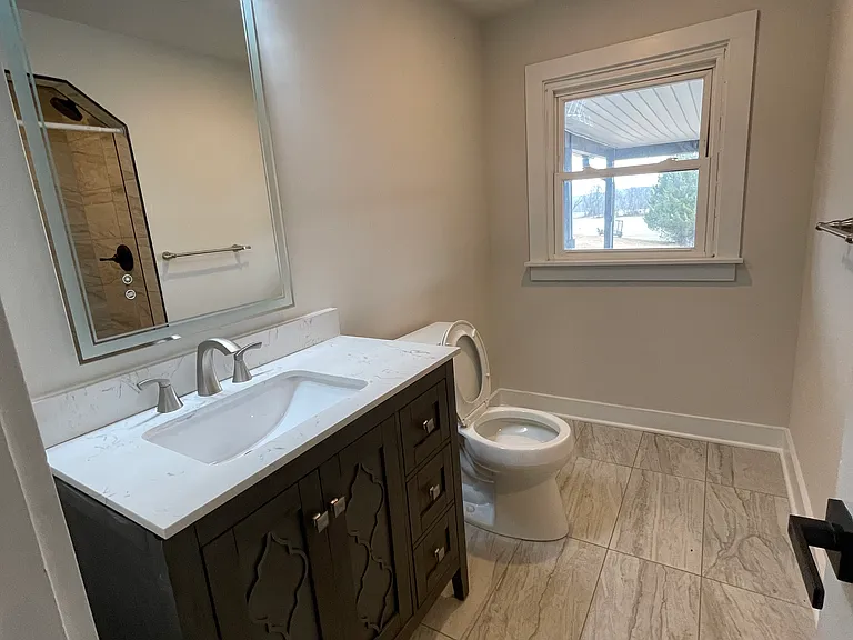 Full Bathroom