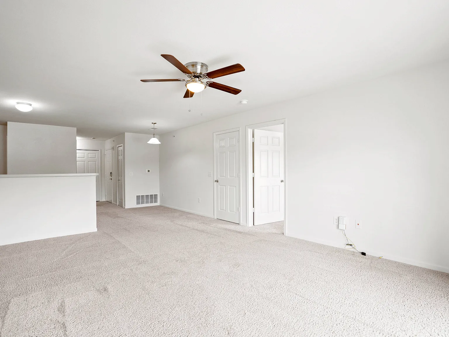 Towne Lakes Apartments — Photo 4