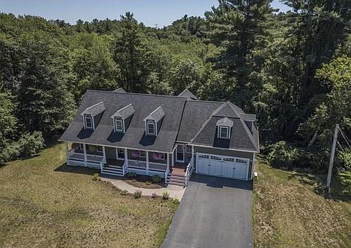 3rd image of 25 Bob White Ln