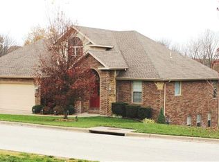 2506 N Skyview Ln, Ozark, MO 65721
