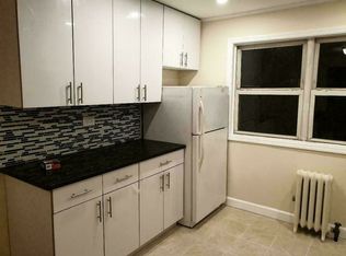 2071 32nd St #2, Astoria, NY 11105