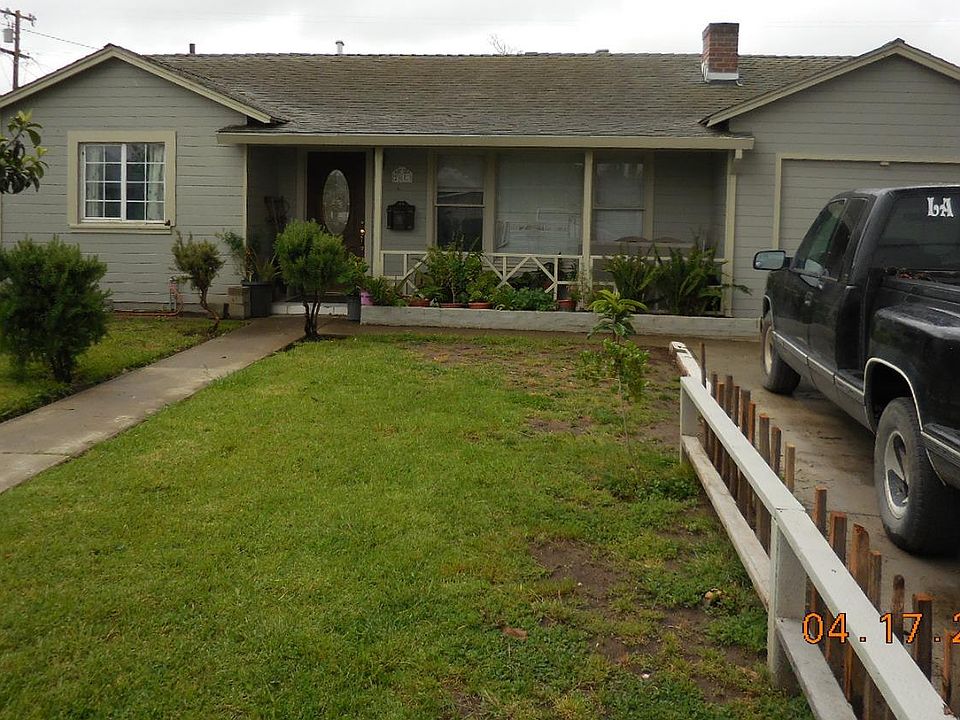2nd image of 262 Chaparral St