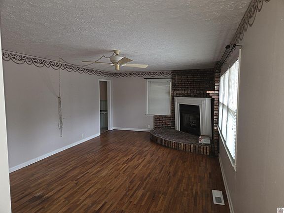 2nd image of 143 Holmes Dr