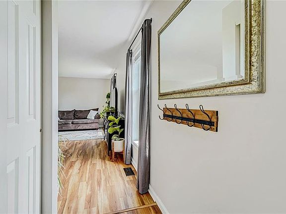 3rd image of 361 Highfield Dr