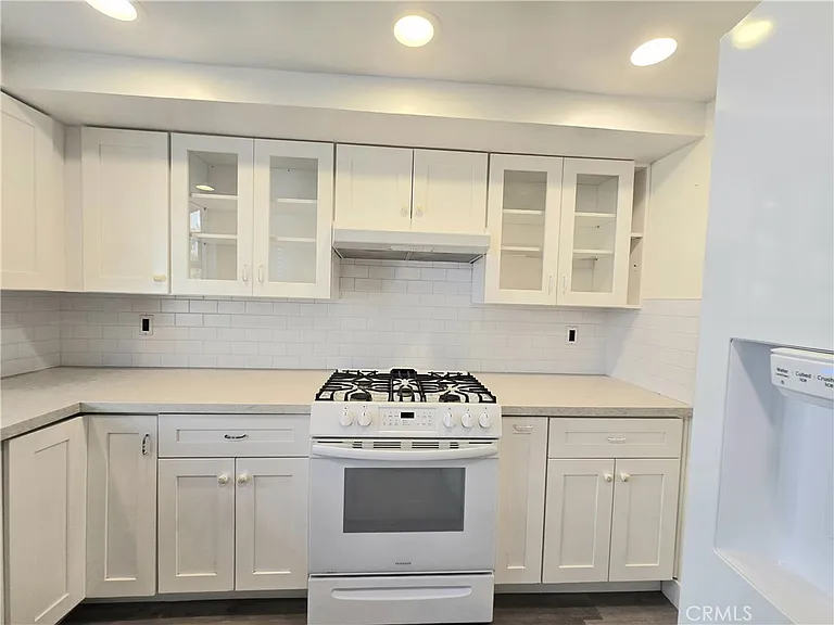 18445 Hatteras St #603 — Photo 14