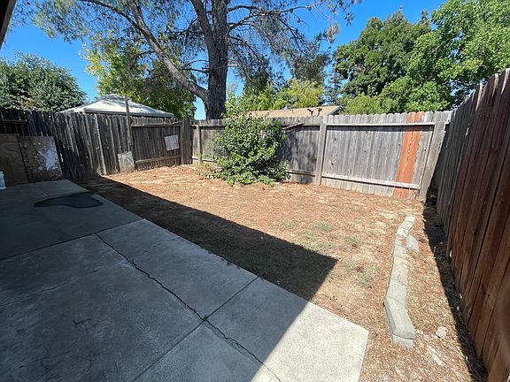 5th image of 4945 Morningstar Dr