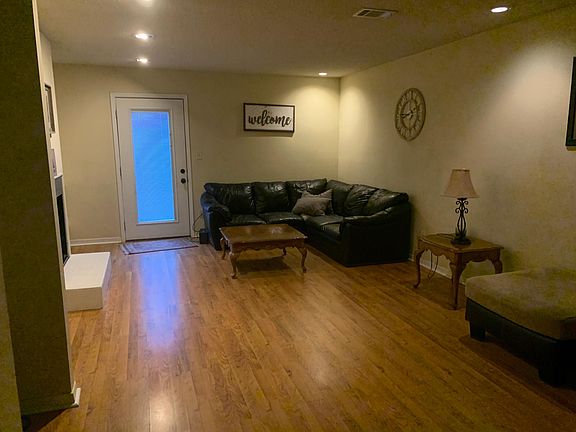 3rd image of 4264 Brookside Dr