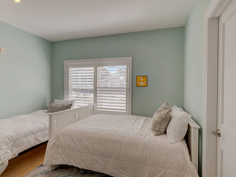 124 Bay St #R2 — Photo 22