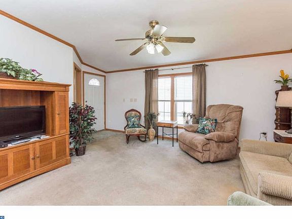 3rd image of 536 Conestoga Dr